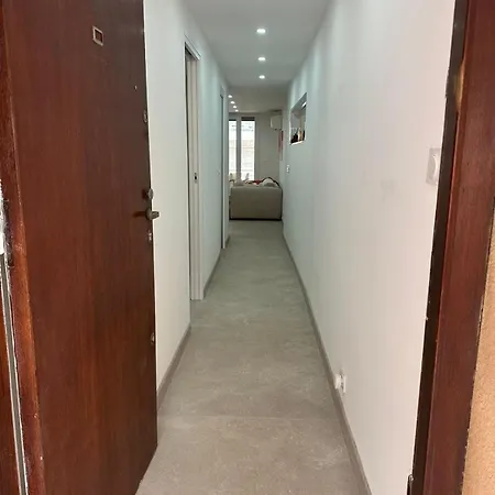 Luxury Location , Ideally Situated Near Sea Apartment *