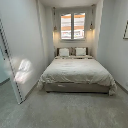 Luxury Location , Ideally Situated Near Sea