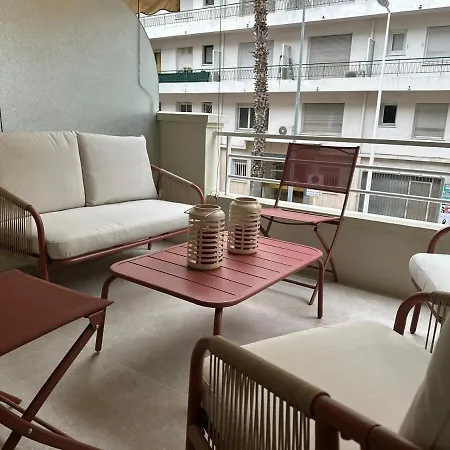 Luxury Location , Ideally Situated Near Sea Antibes